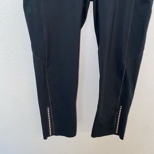 Lululemon fast & free nulux 19” size 8 EUC